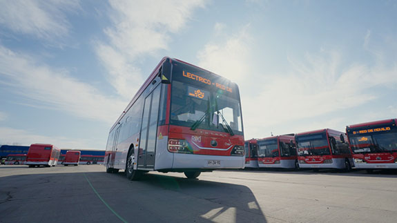 20 Años en Ruta: De la novedad china a ser el motor del transporte público en Chile