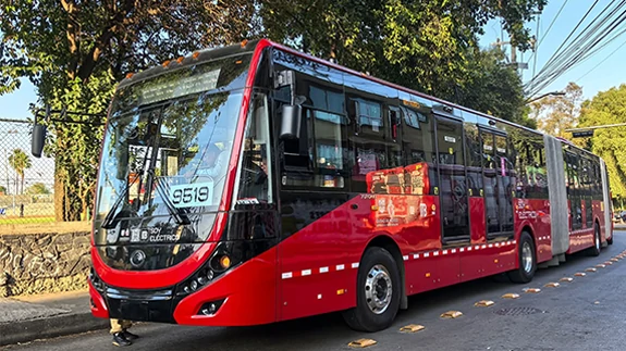 El autobús eléctrico articulado de 26 metros de Yutong completa con éxito su prueba piloto en la Línea 1 de Metrobús Ciudad de México