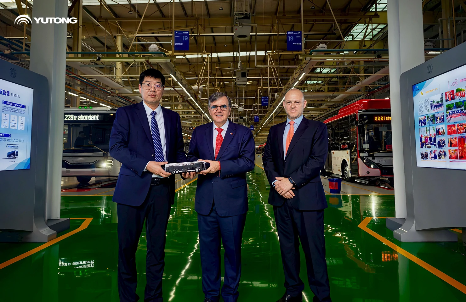 El Embajador de Uruguay en China visita Yutong para conocer sus avances en movilidad eléctrica e innovación tecnológica