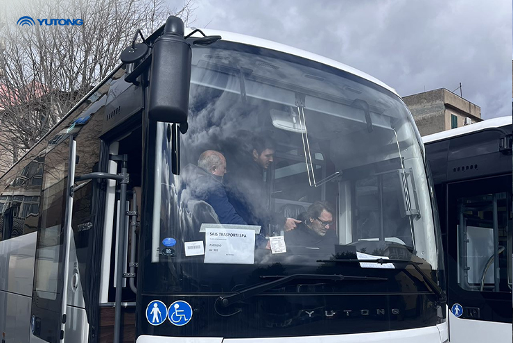 Los buses eléctricos de Yutong se entregan en Italia