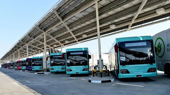 ¡888 buses eléctricos de Yutong son testigos de la finalización de la mayor estación de servicio de vehículos eléctricos del mundo!