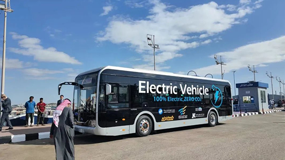 El primer autobús eléctrico de Arabia Saudí - El vehículo de nueva energía de Yutong entra en funcionamiento