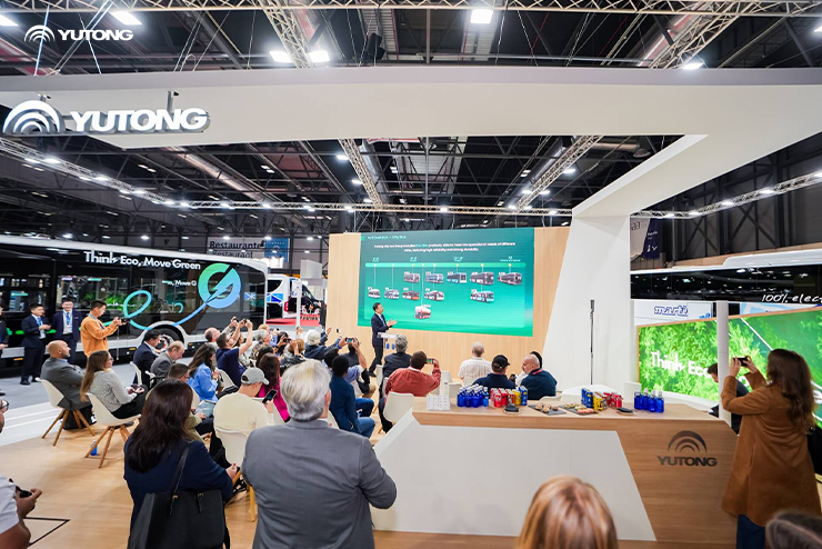 Los buses de Yutong se presentan en la FIAA 2024 de España