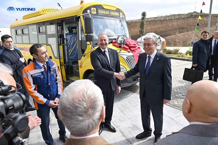 Los autobuses escolares de Yutong, regalo del Estado para Azerbaiyán