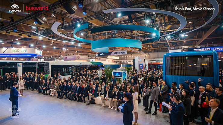 Yutong presenta la tecnología Long-Life para vehículos eléctricos en Busworld Europe 2025 y obtiene siete importantes premios Yutong presenta la tecnología Long-Life para vehículos eléctricos en Busworld Europe 2025 y obtiene siete importantes premios