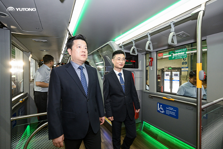 La nueva generación de autobús eléctrico de dos pisos U12DD de Yutong ya está en escena