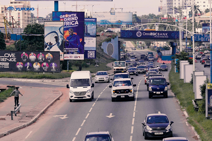 El van de Yutong demuestra su valía en las carreteras de Ghana: ¡fiabilidad, eficiencia de combustible y comodidad!