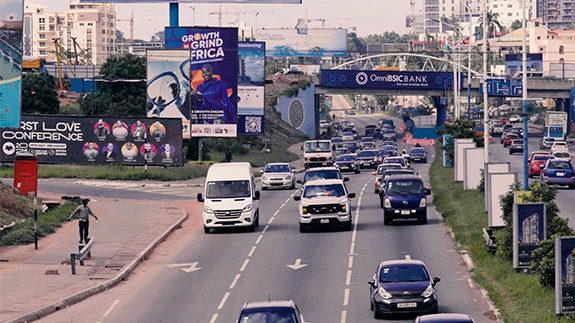 El van de Yutong demuestra su valía en las carreteras de Ghana: ¡fiabilidad, eficiencia de combustible y comodidad!
