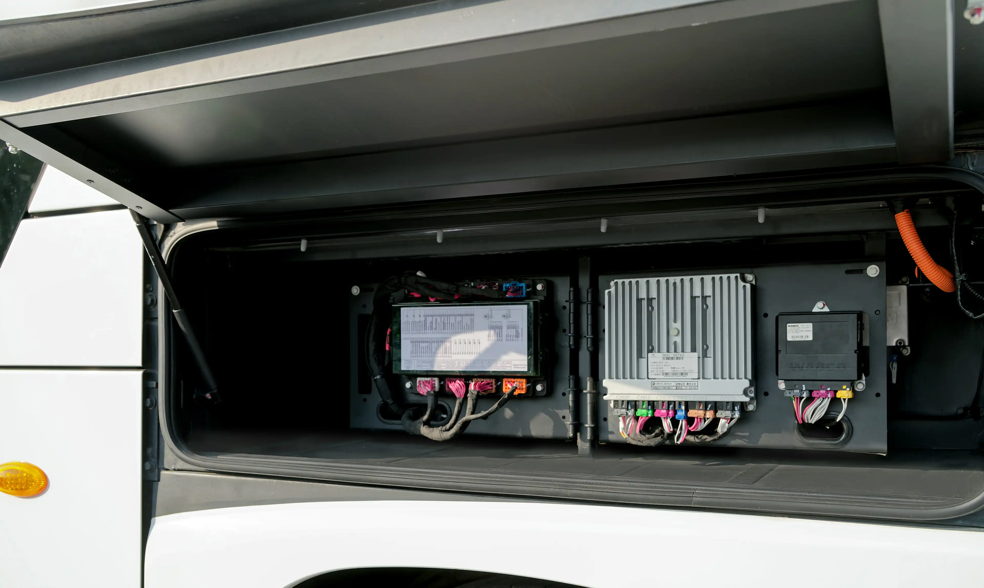 C13E PRO(ZK6138BEV)