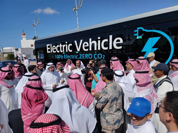 El primer autobús eléctrico de Arabia Saudí - El vehículo de nueva energía de Yutong entra en funcionamiento